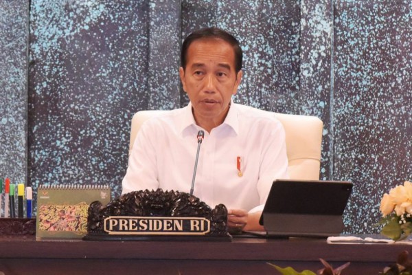 Jokowi Dikabarkan Akan Reshuffle Kabinet Senin, 19 Agustus 2024